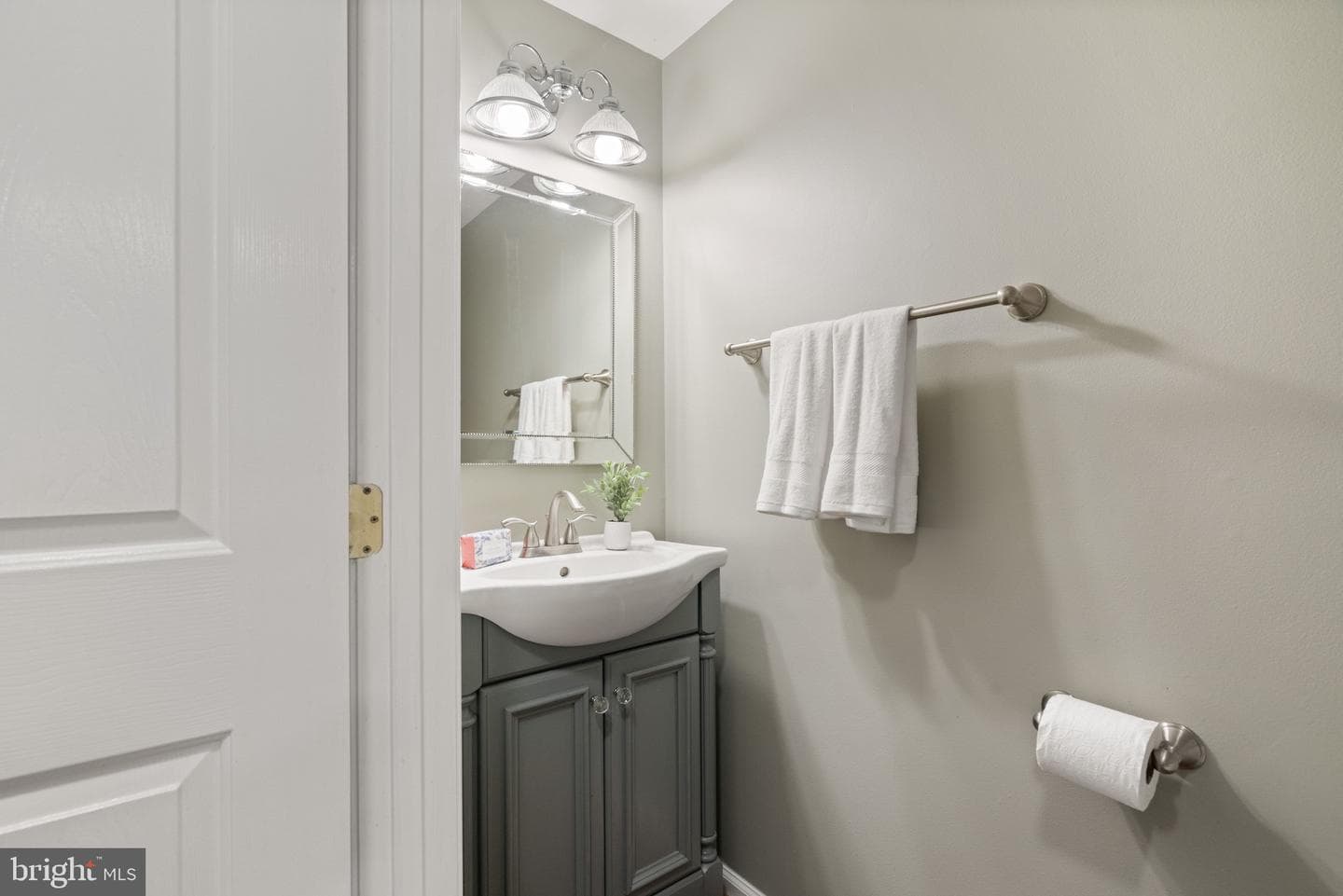 42702 Middle Ridge Place photo 27