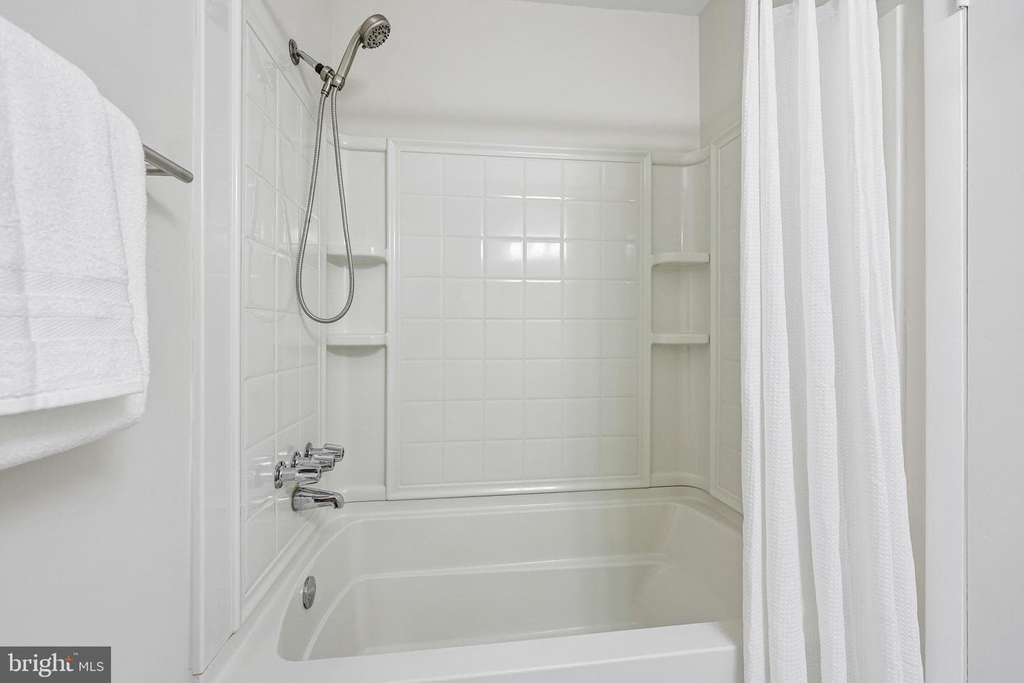 2 Beecher Place photo 20