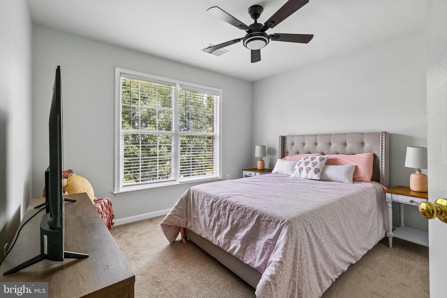 909 Sweet William Court SE photo 17