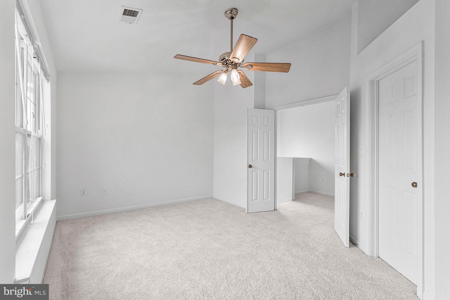 44177 Paget Terrace photo 24
