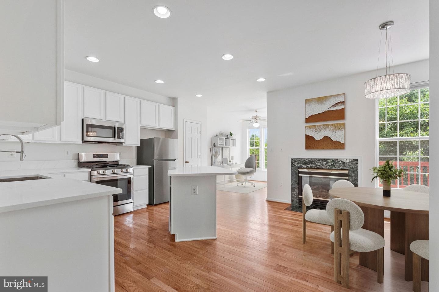 44177 Paget Terrace photo 3