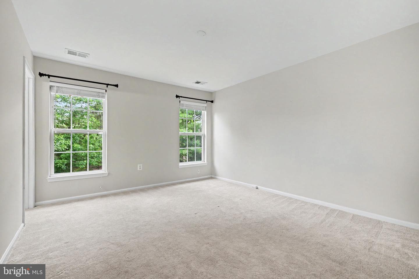453 Pearlbush Square NE photo 29