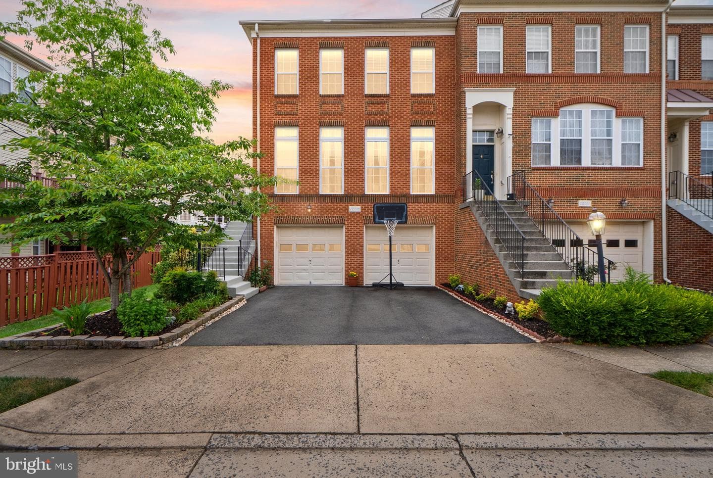 22016 Dilworth Square, Broadlands