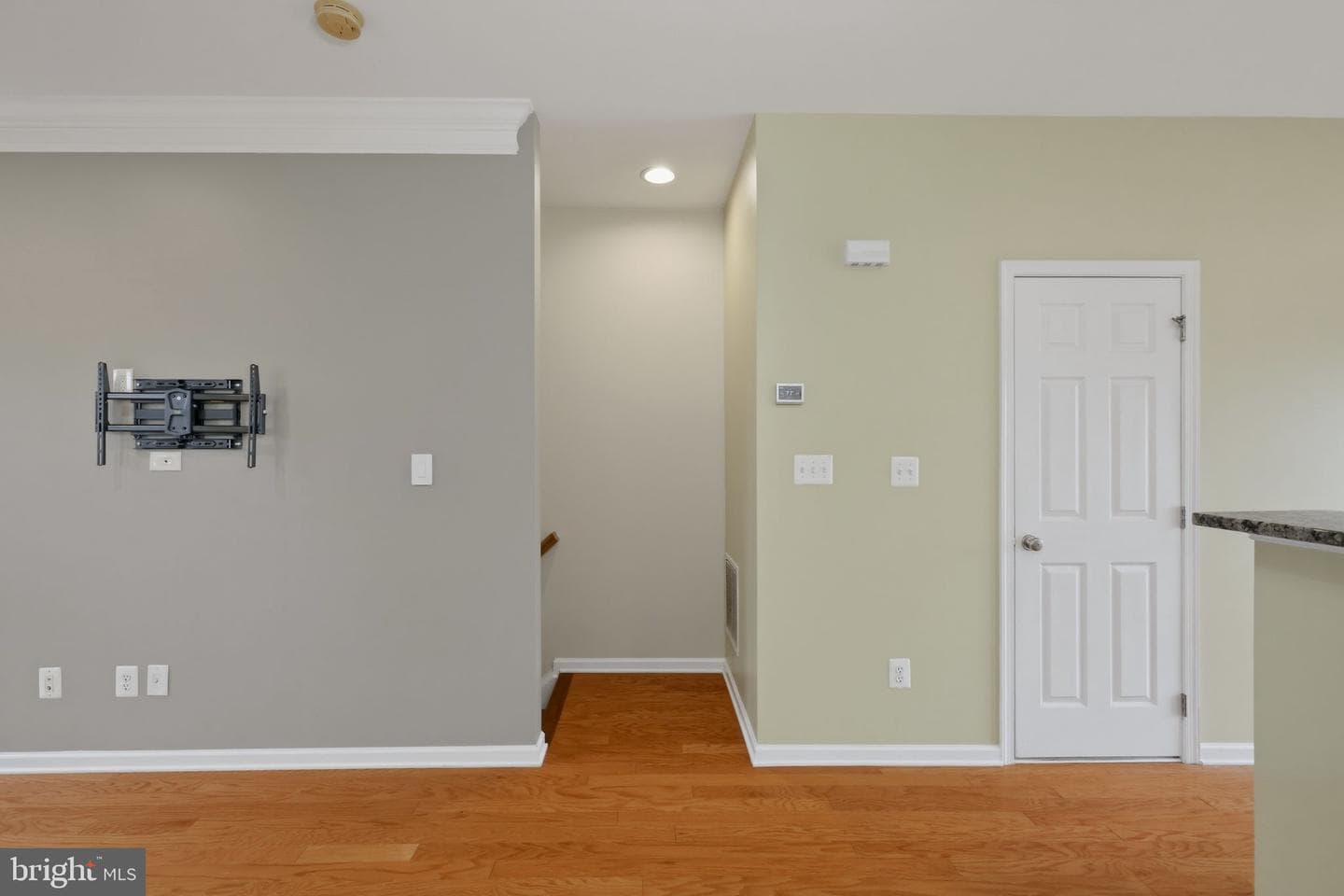 25156 Monteith Terrace photo 32