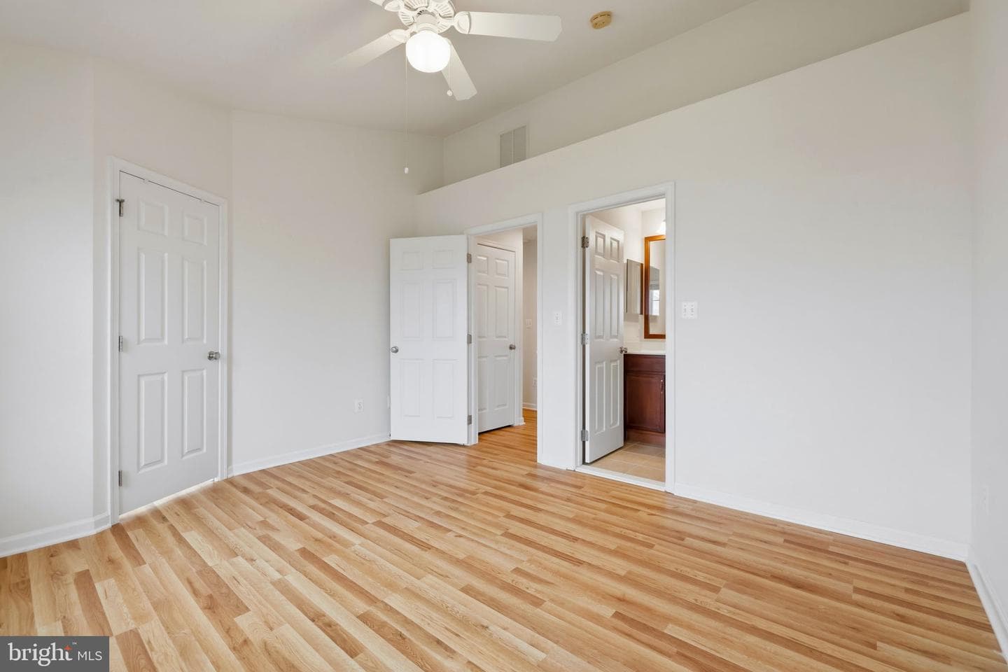 25156 Monteith Terrace photo 53