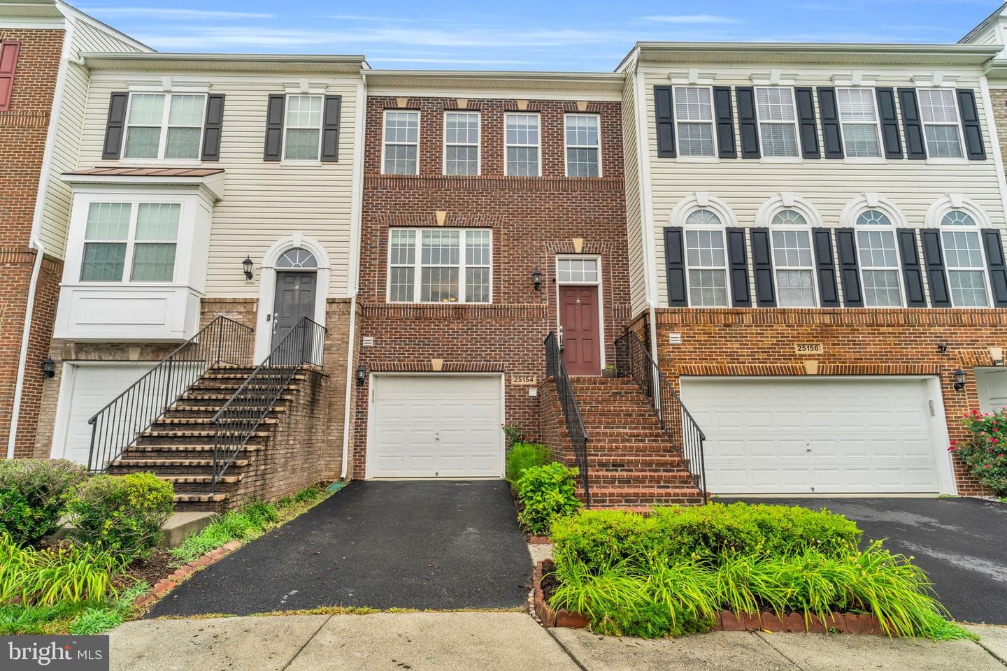 25154 Prairie Fire Square