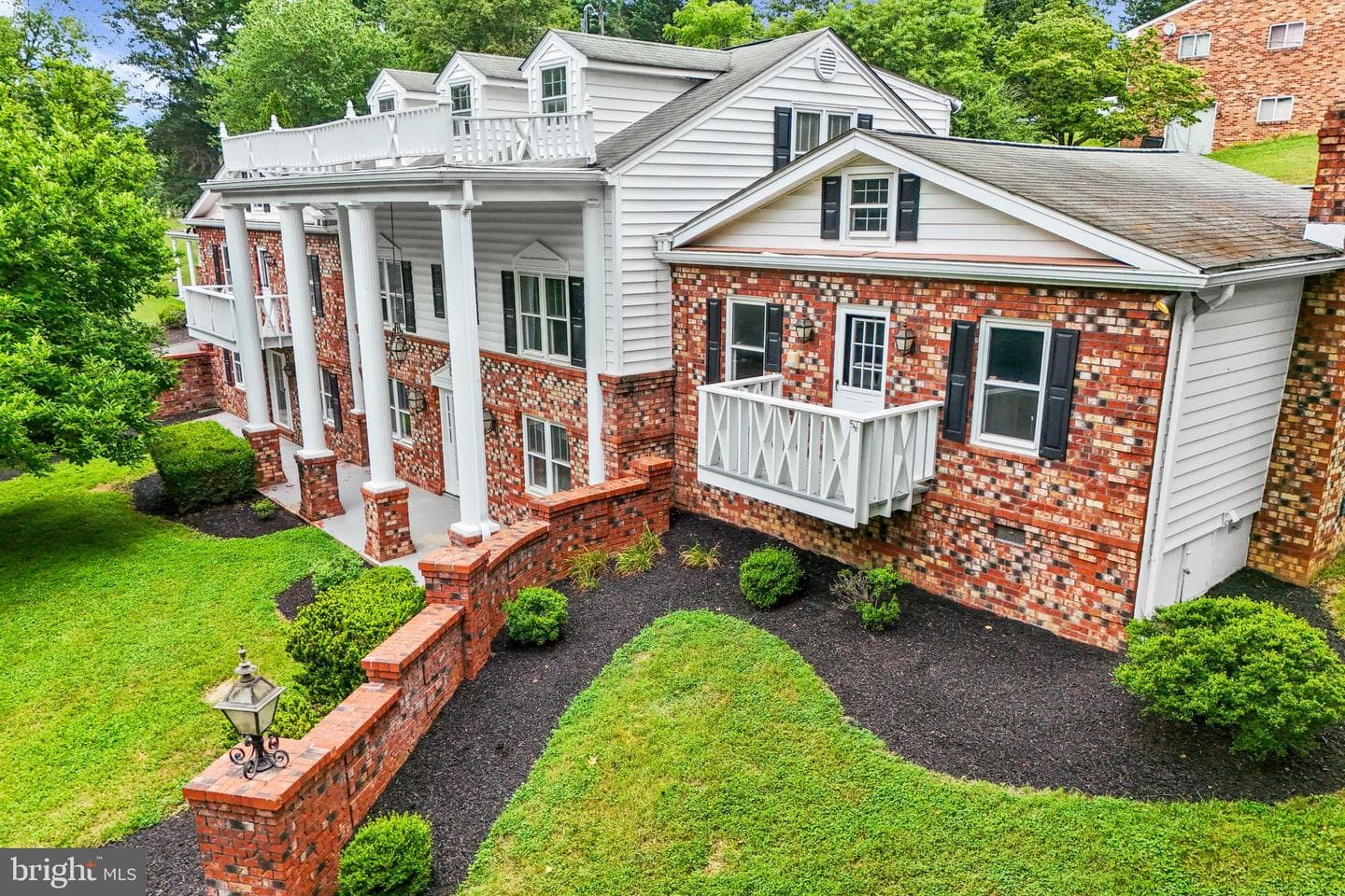 18189 Sands Road photo 3