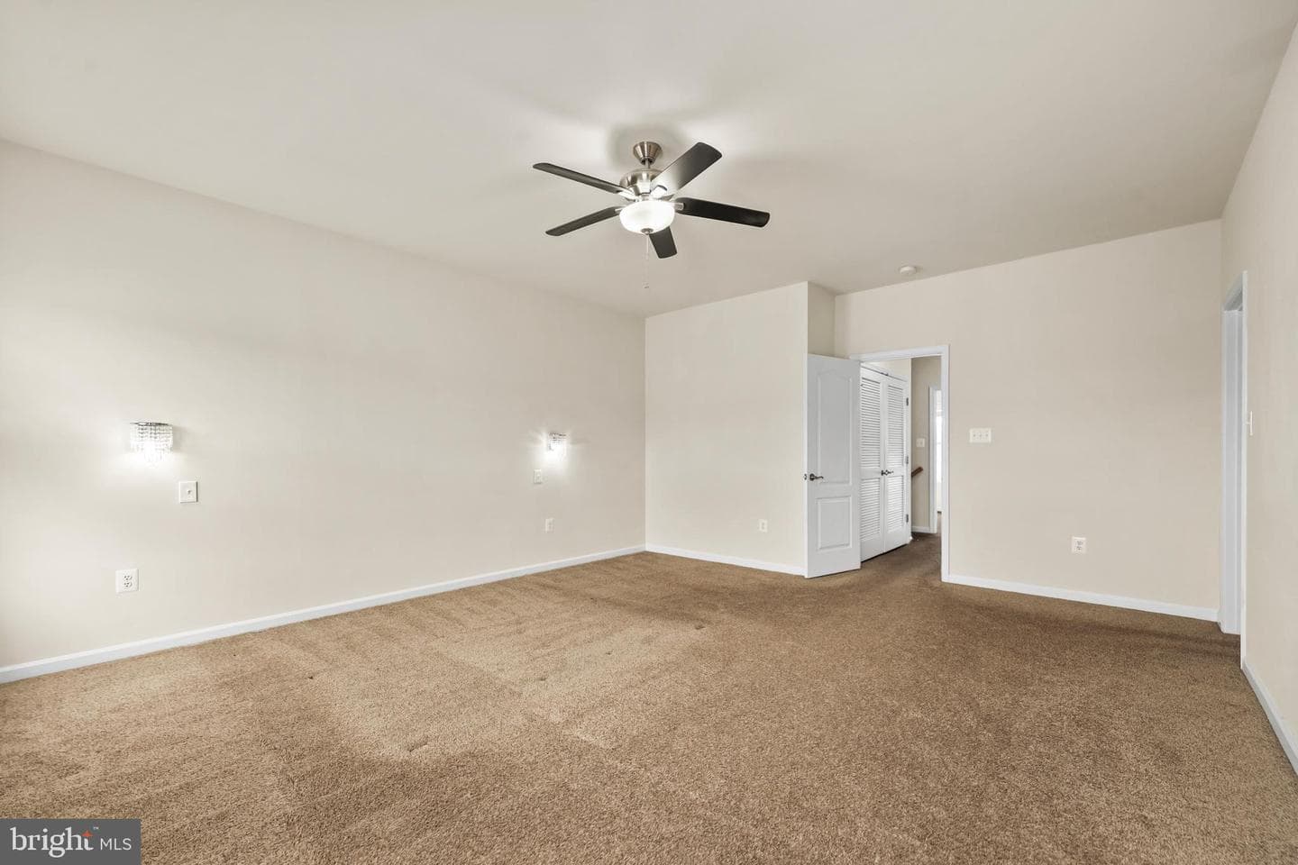 20837 Houseman Terrace photo 31