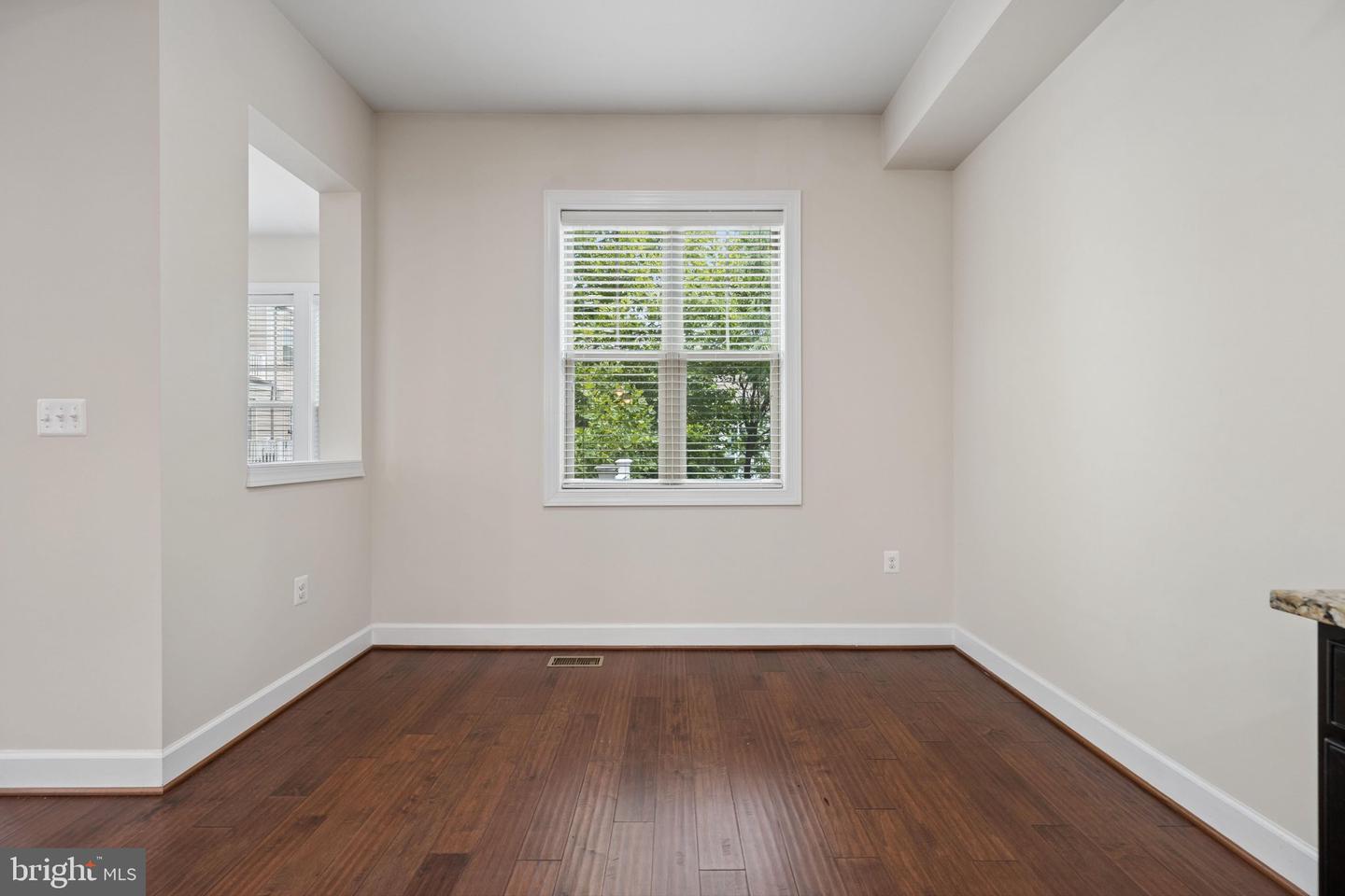 42534 Dreamweaver Drive photo 25