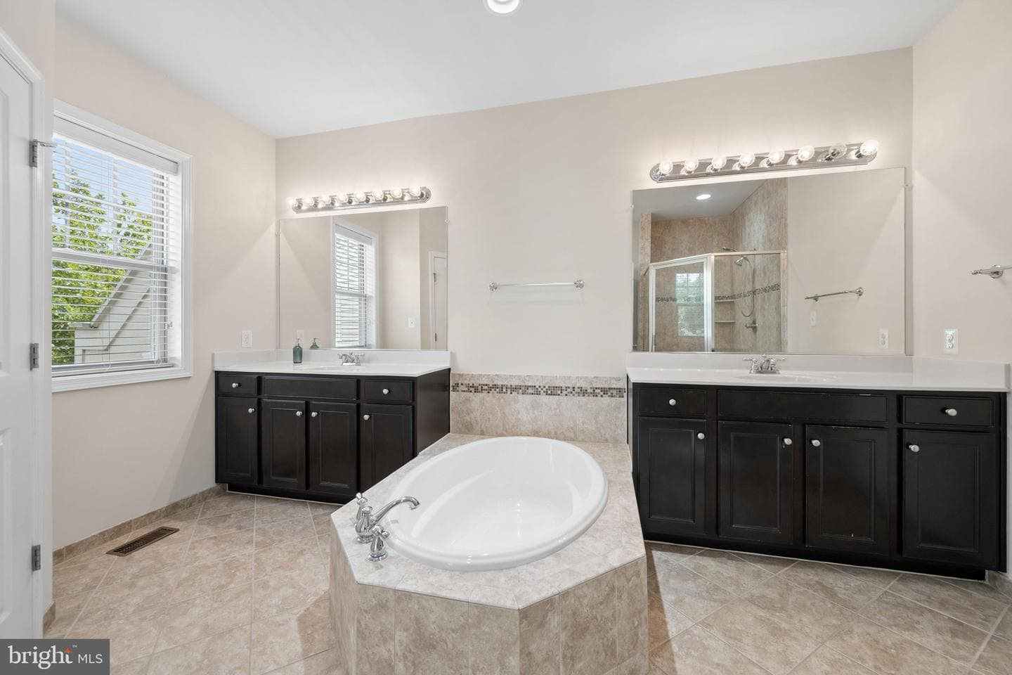 42534 Dreamweaver Drive photo 43