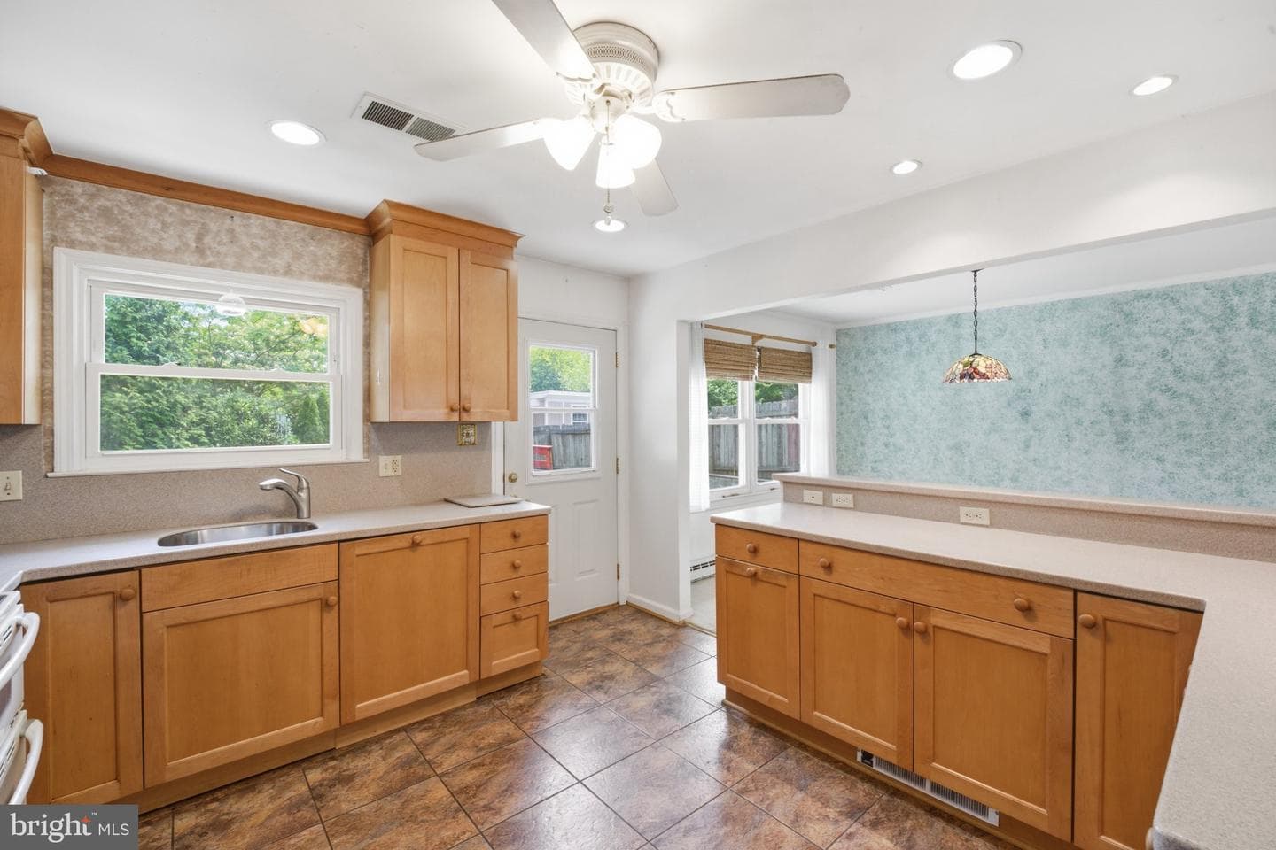 1206 E Iberia Road photo 14