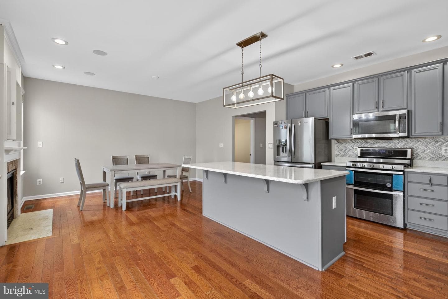 22540 Airmont Woods Terrace photo 15