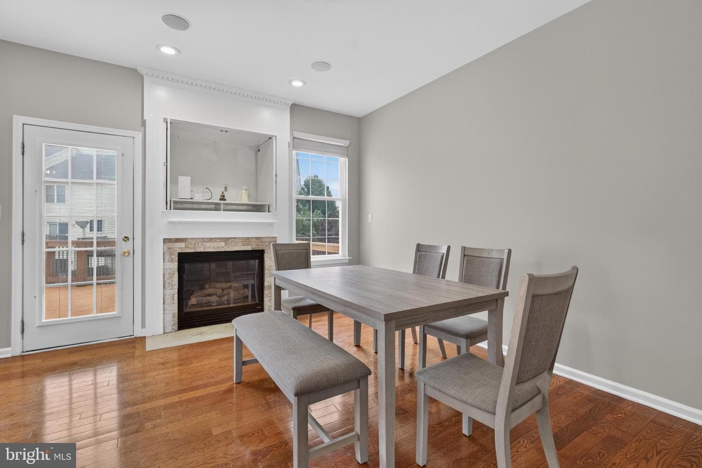 22540 Airmont Woods Terrace photo 21