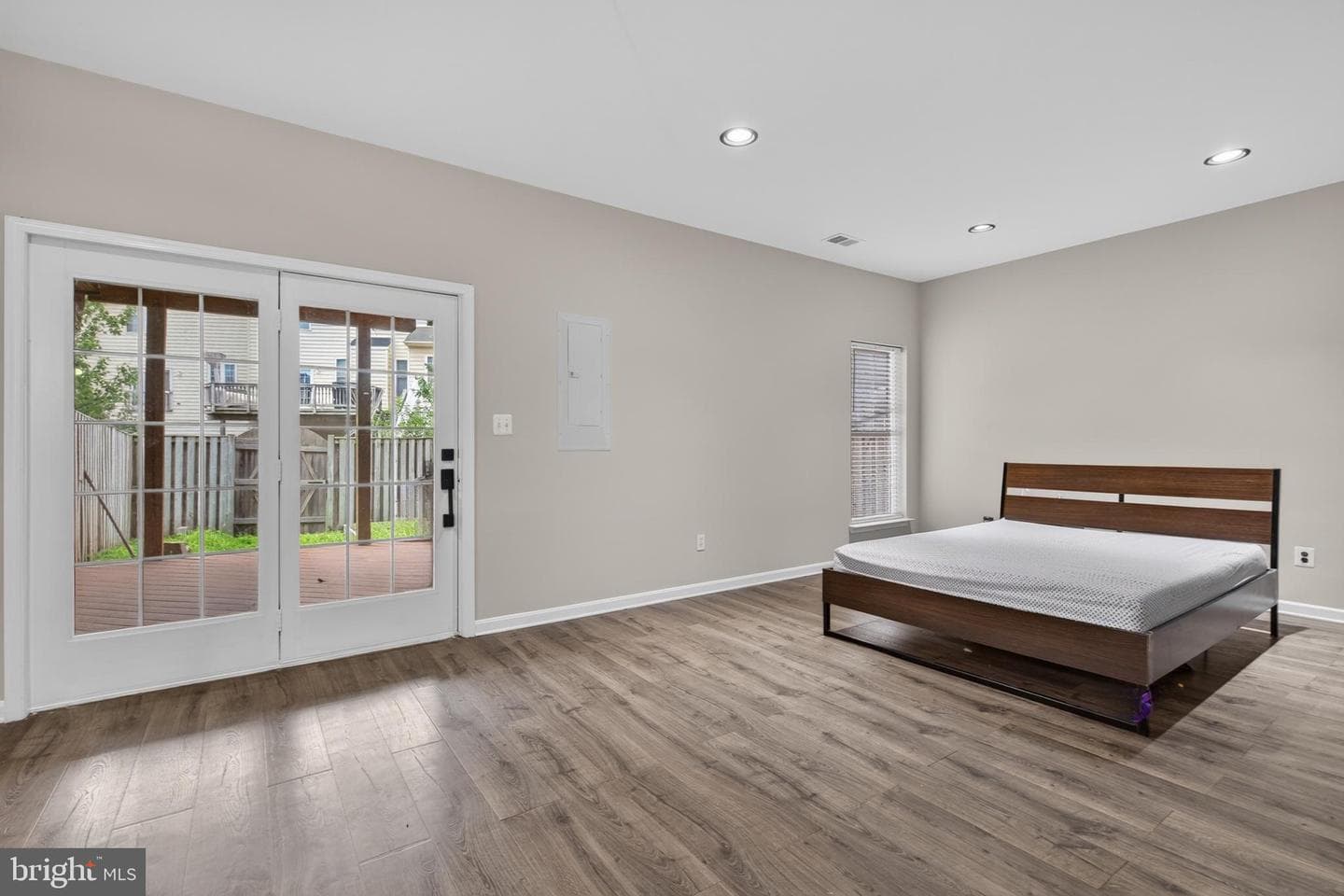 22540 Airmont Woods Terrace photo 35