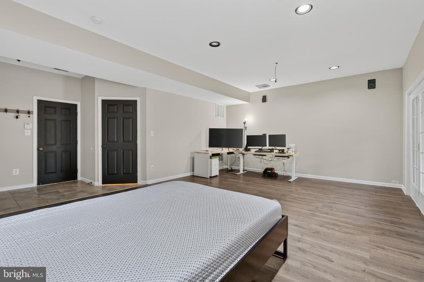 22540 Airmont Woods Terrace photo 37