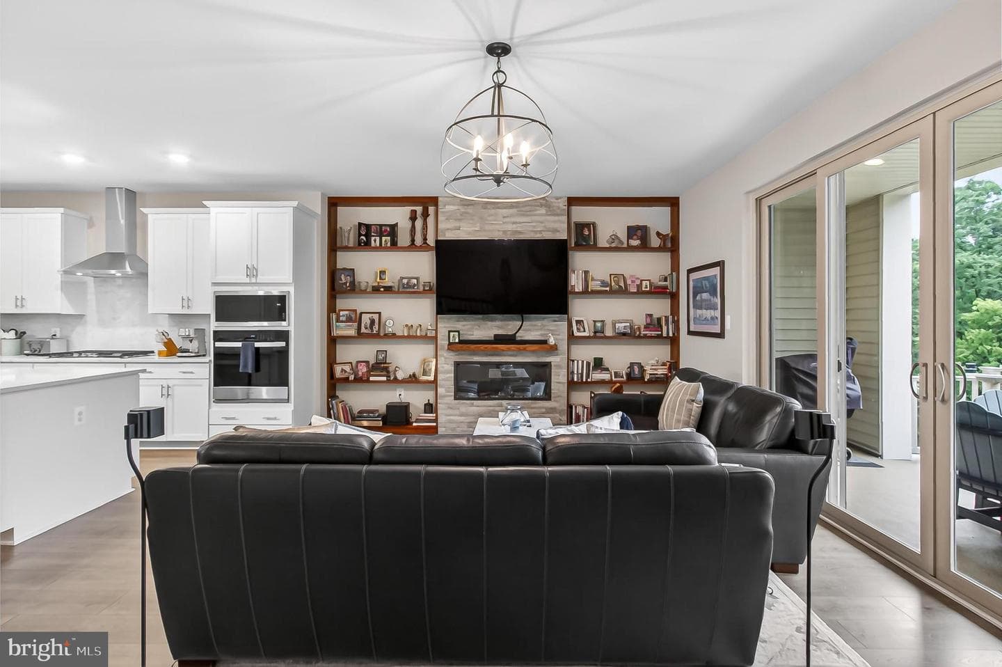 1700 Mocking Jay Terrace NE photo 4