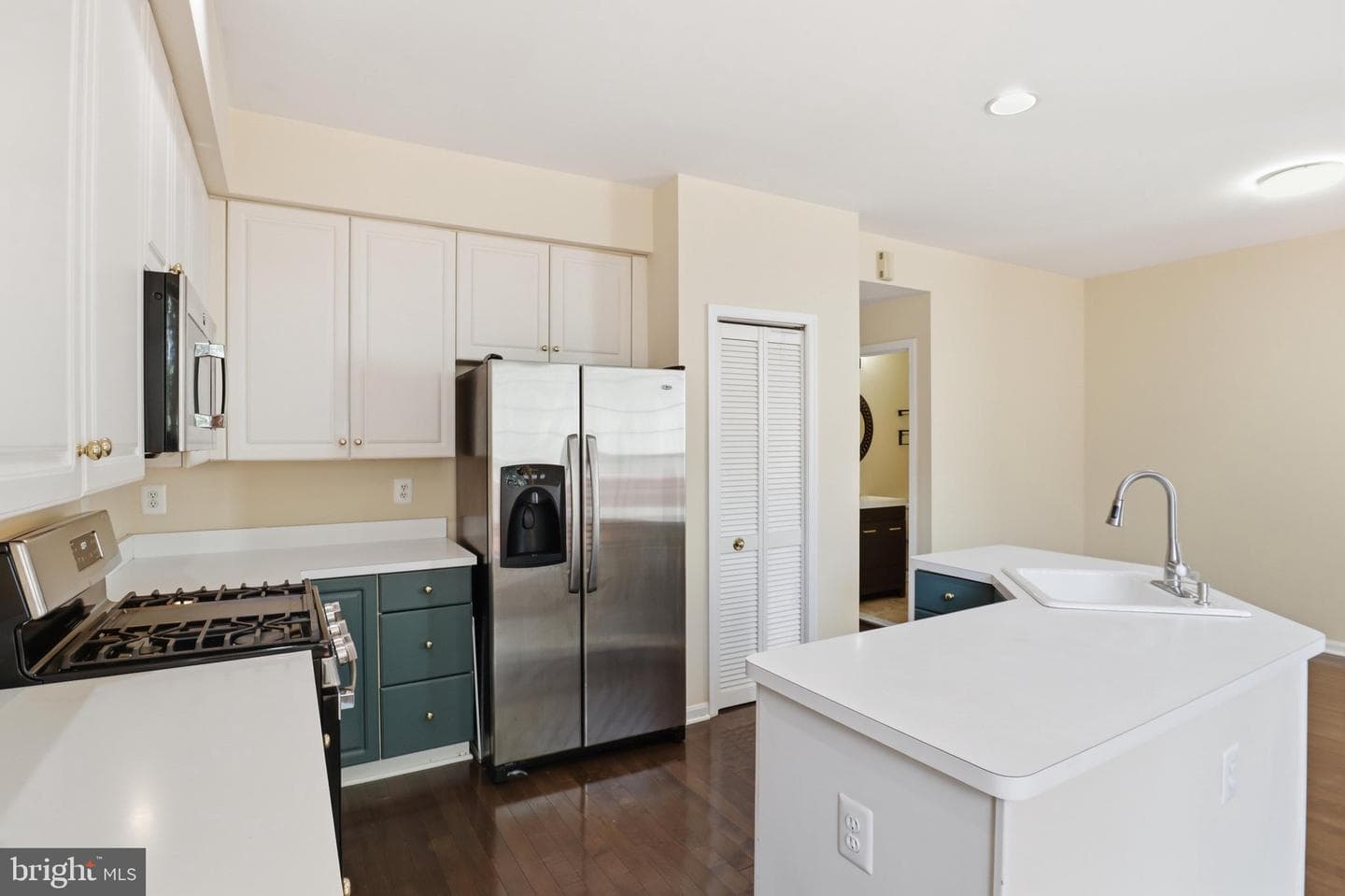 47606 Watkins Island Square photo 17