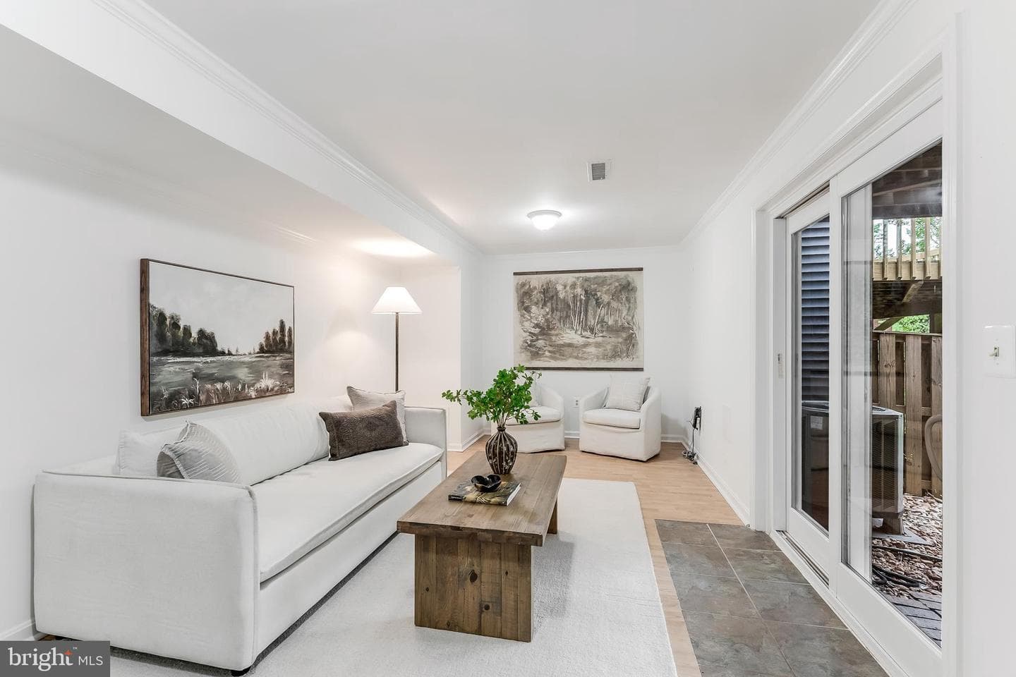 143 Sulgrave Court photo 40