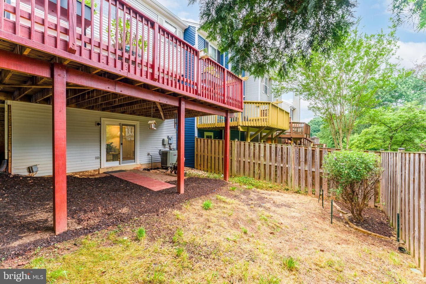 143 Sulgrave Court photo 60