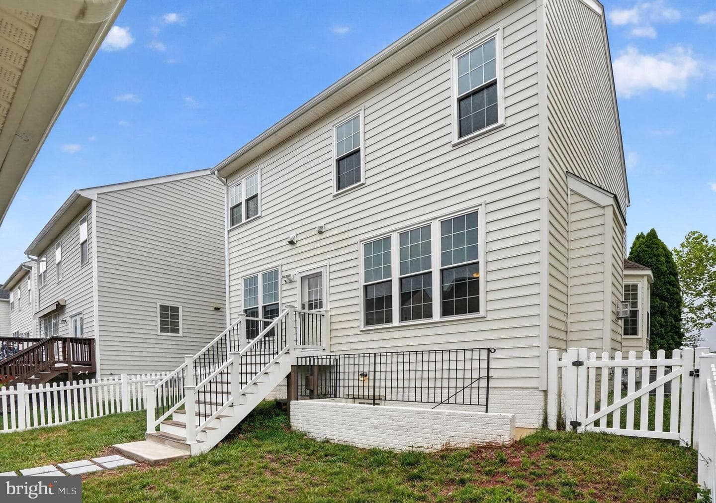 42771 Freedom Street photo 41
