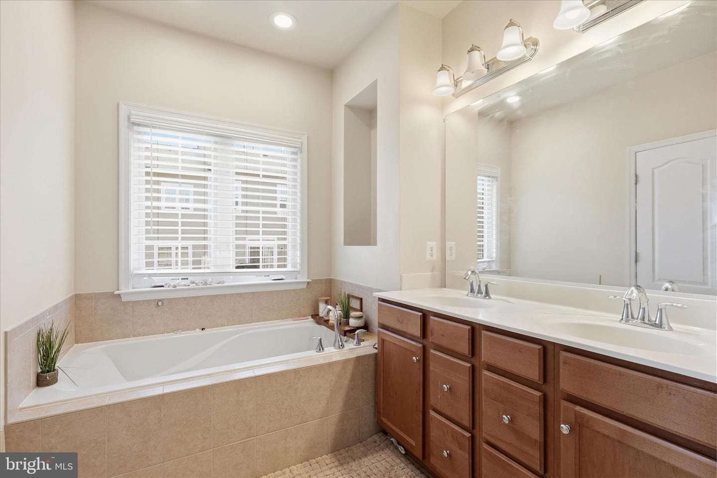 20925 Houseman Terrace photo 27