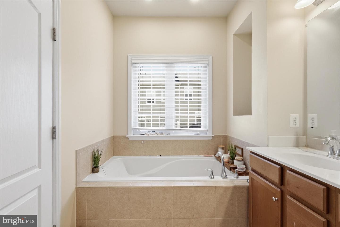 20925 Houseman Terrace photo 28