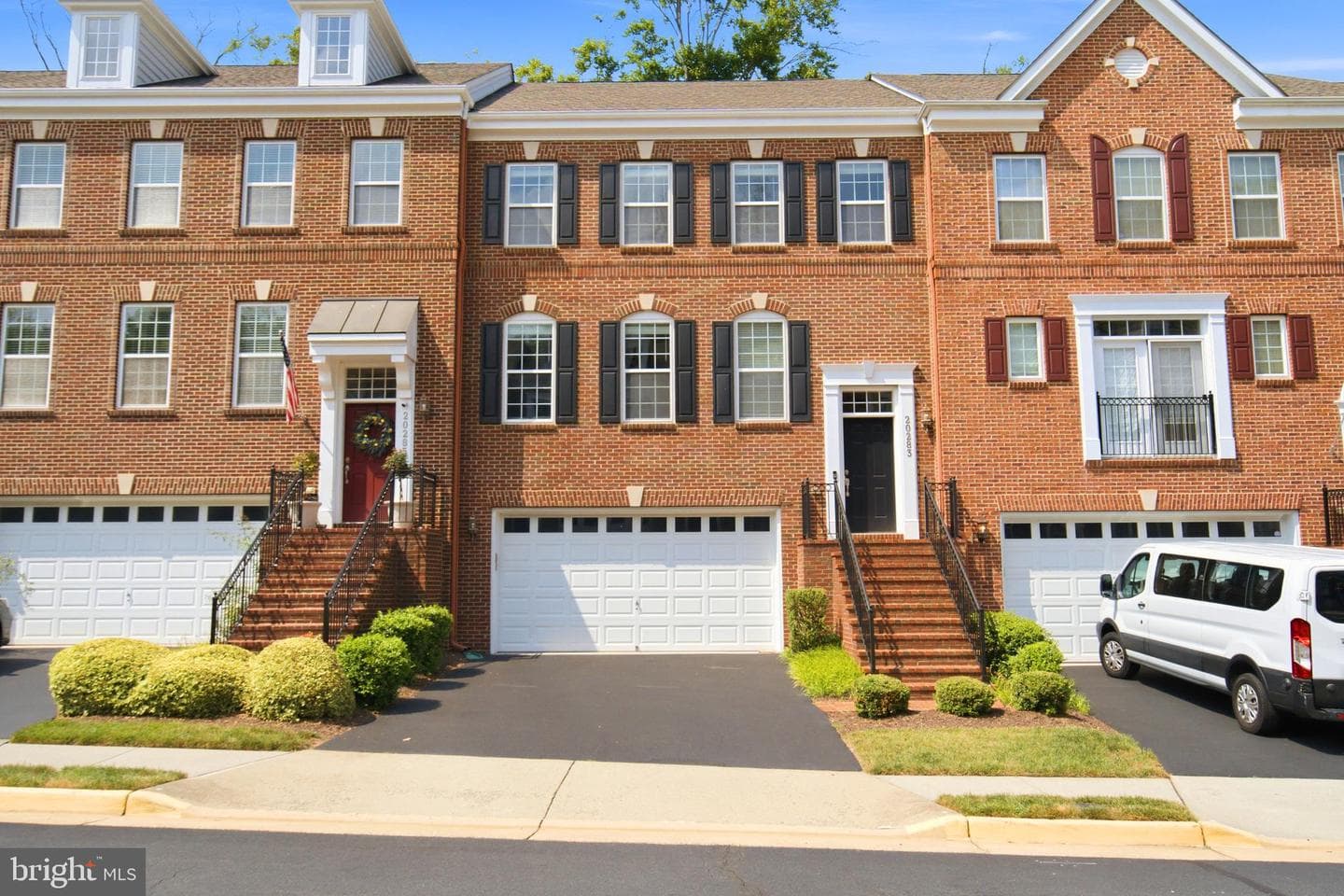 20283 Center Brook Square photo 1