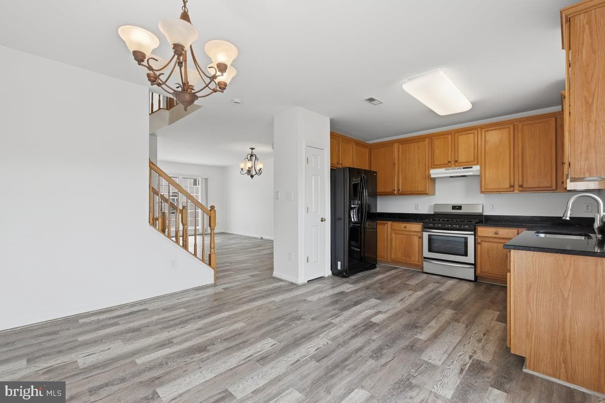 21753 Ladyslipper Square photo 11