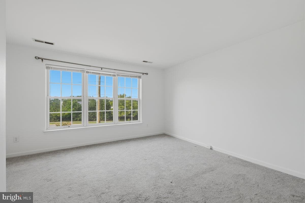 21753 Ladyslipper Square photo 17