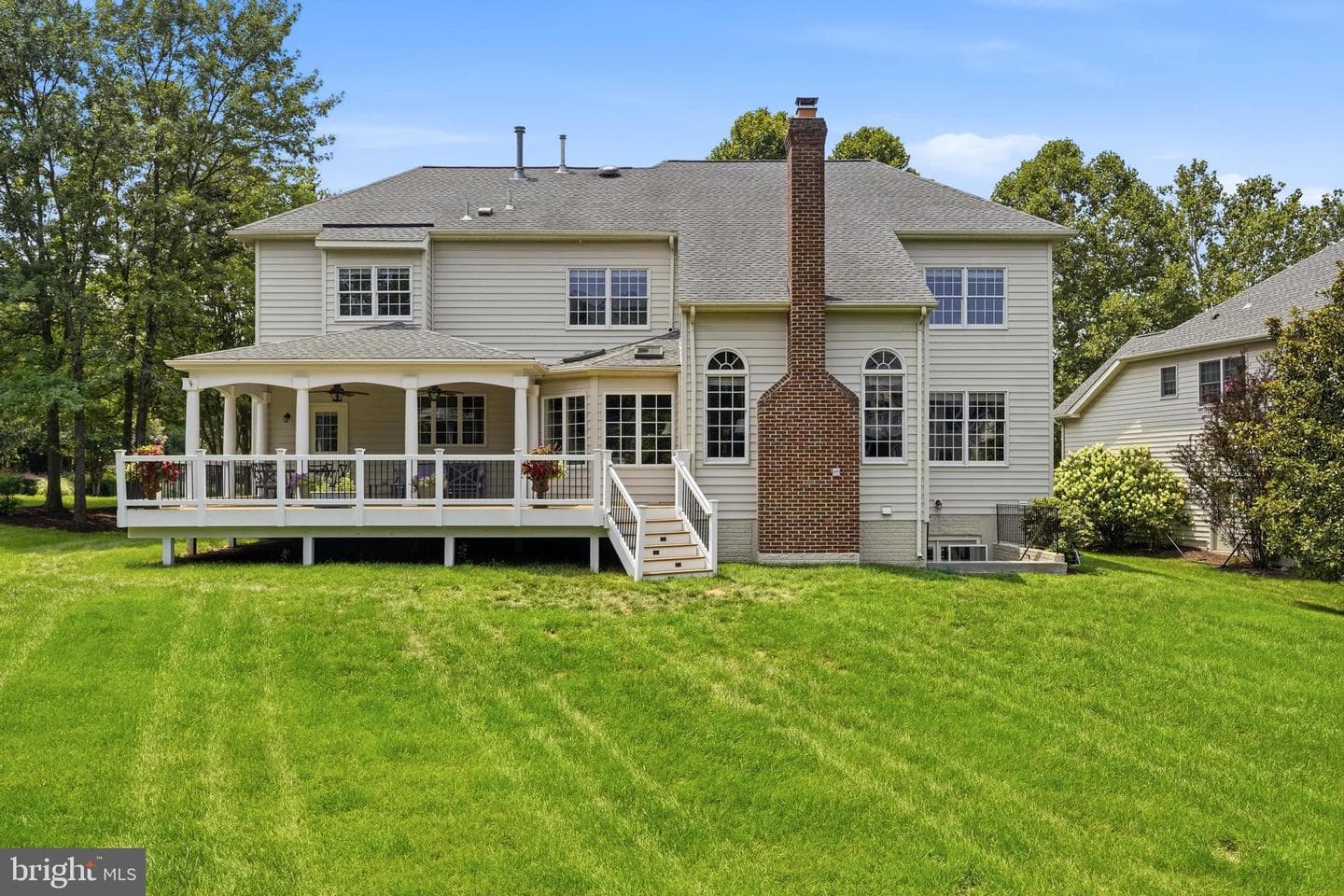 19704 Stanford Hall Place photo 4