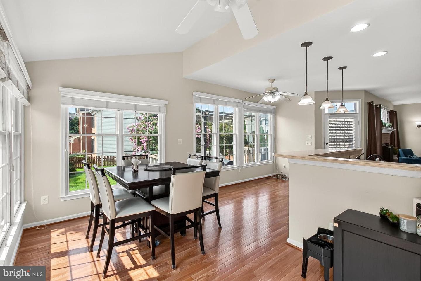 42655 Harris Street photo 24