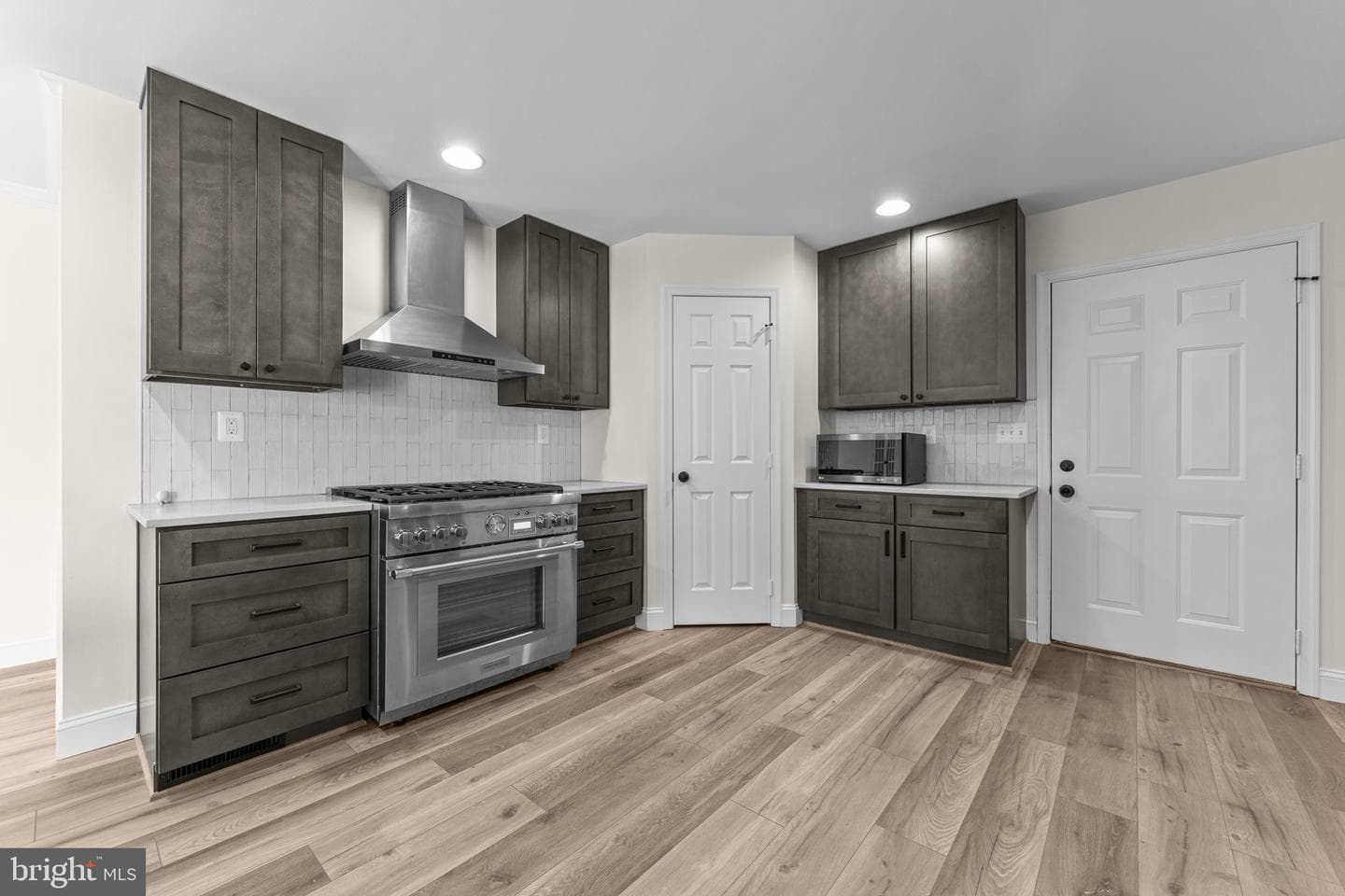 36983 Philomont Road photo 27