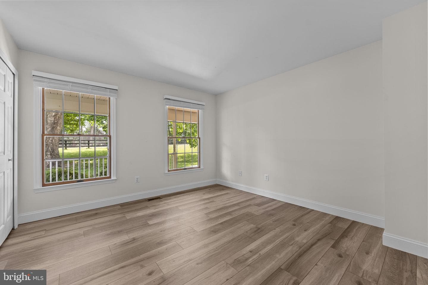 36983 Philomont Road photo 46