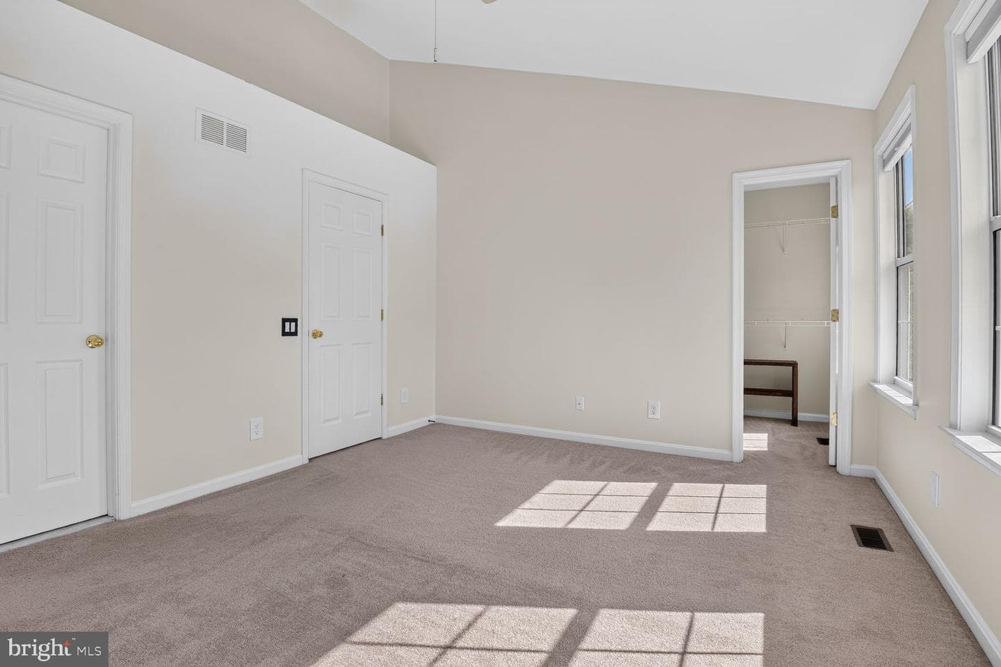 47720 Sandbank Square photo 13