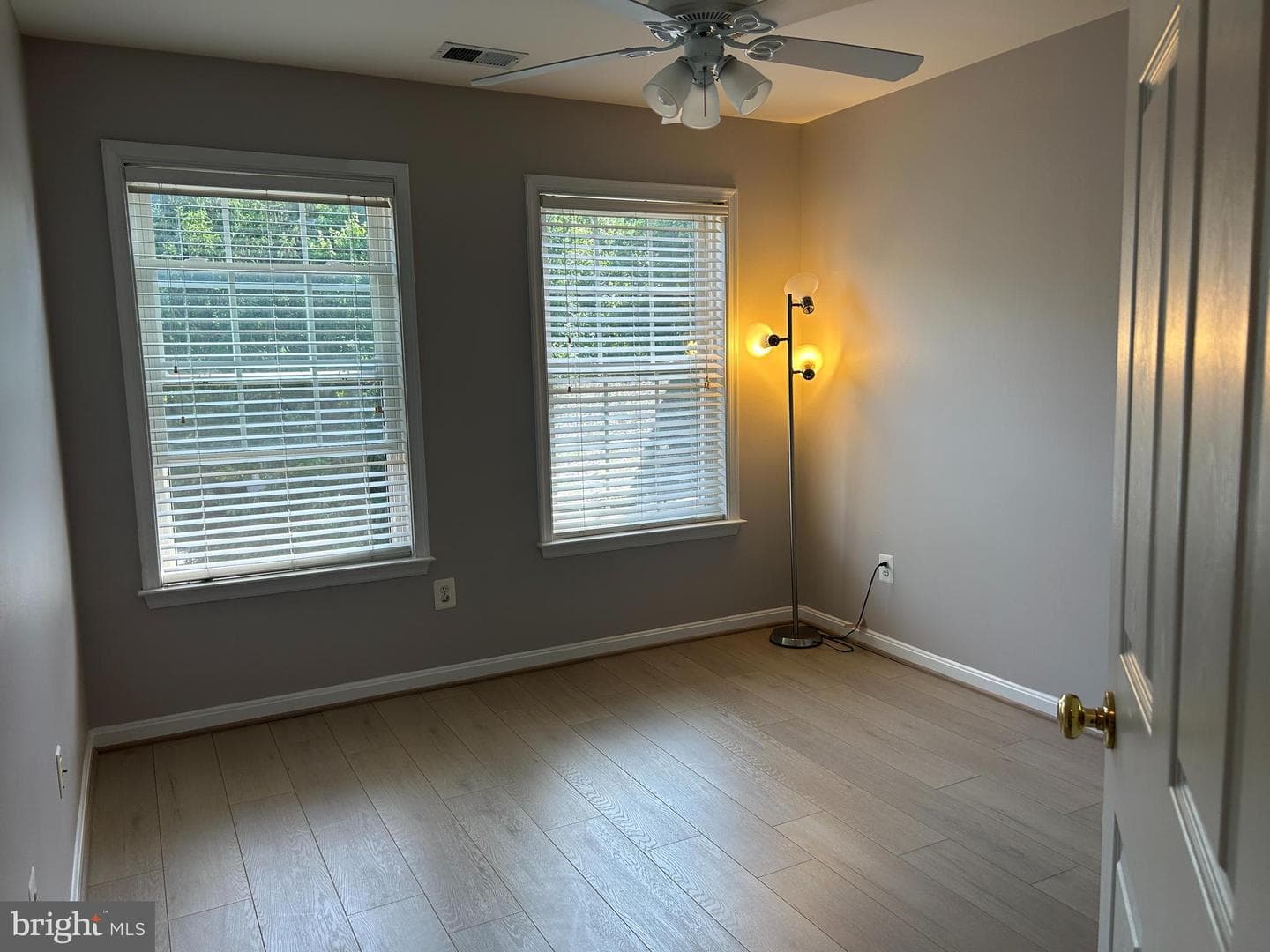 20381 Fallsway Terrace photo 13