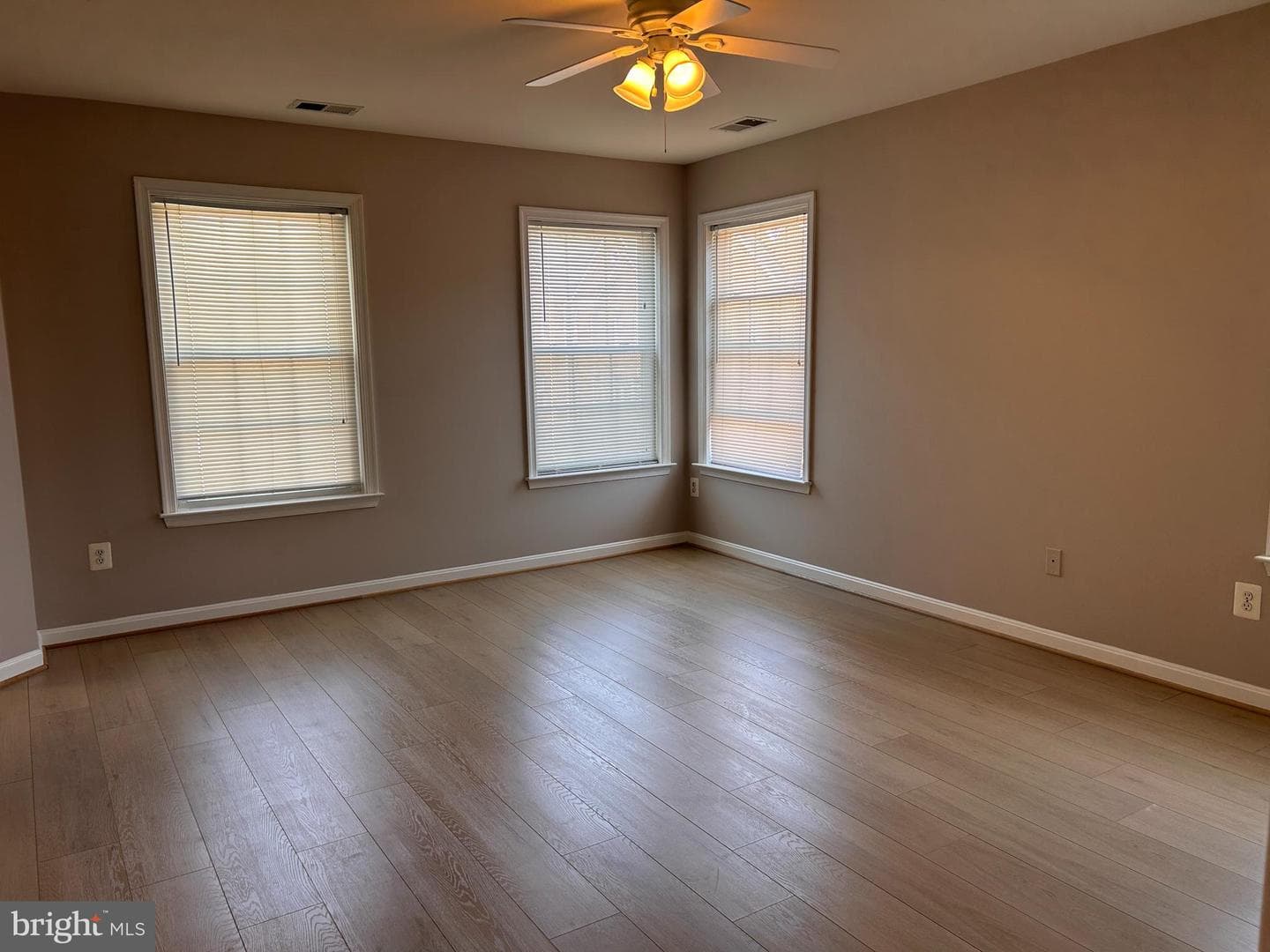 20381 Fallsway Terrace photo 7