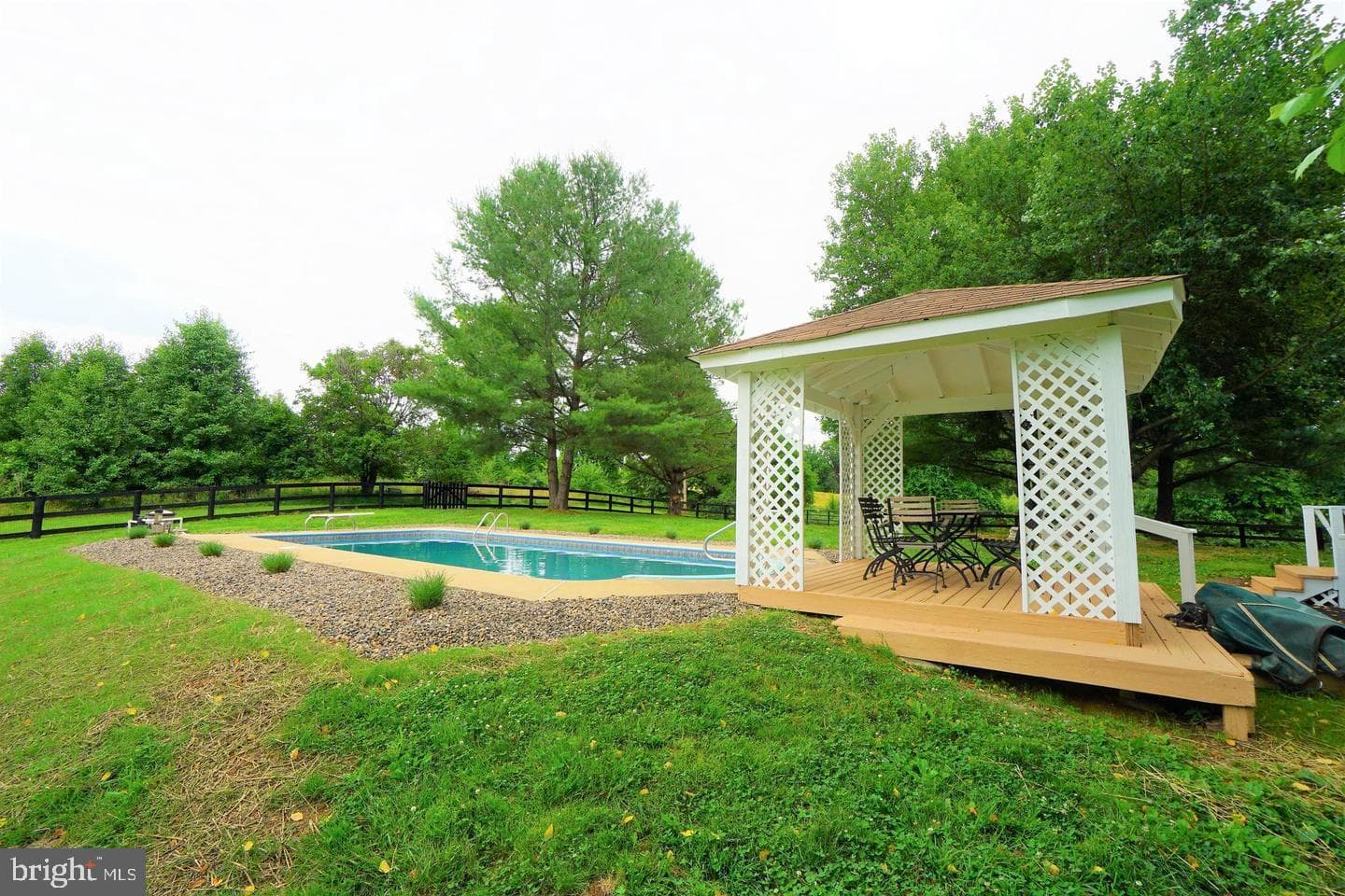 16119 Hampton Road photo 27
