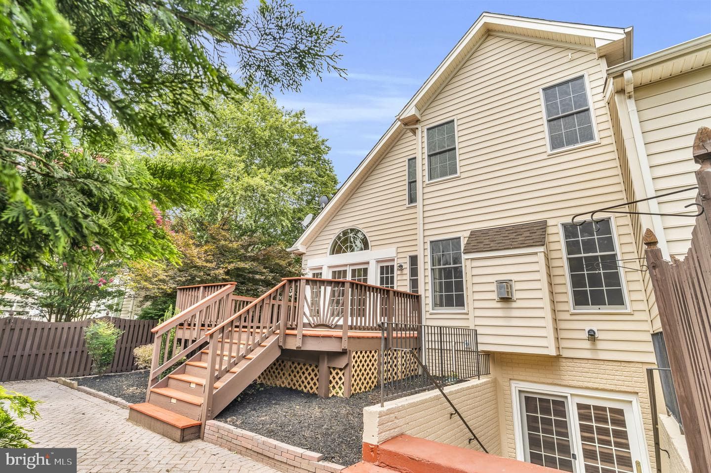 42985 Pascale Terrace photo 40