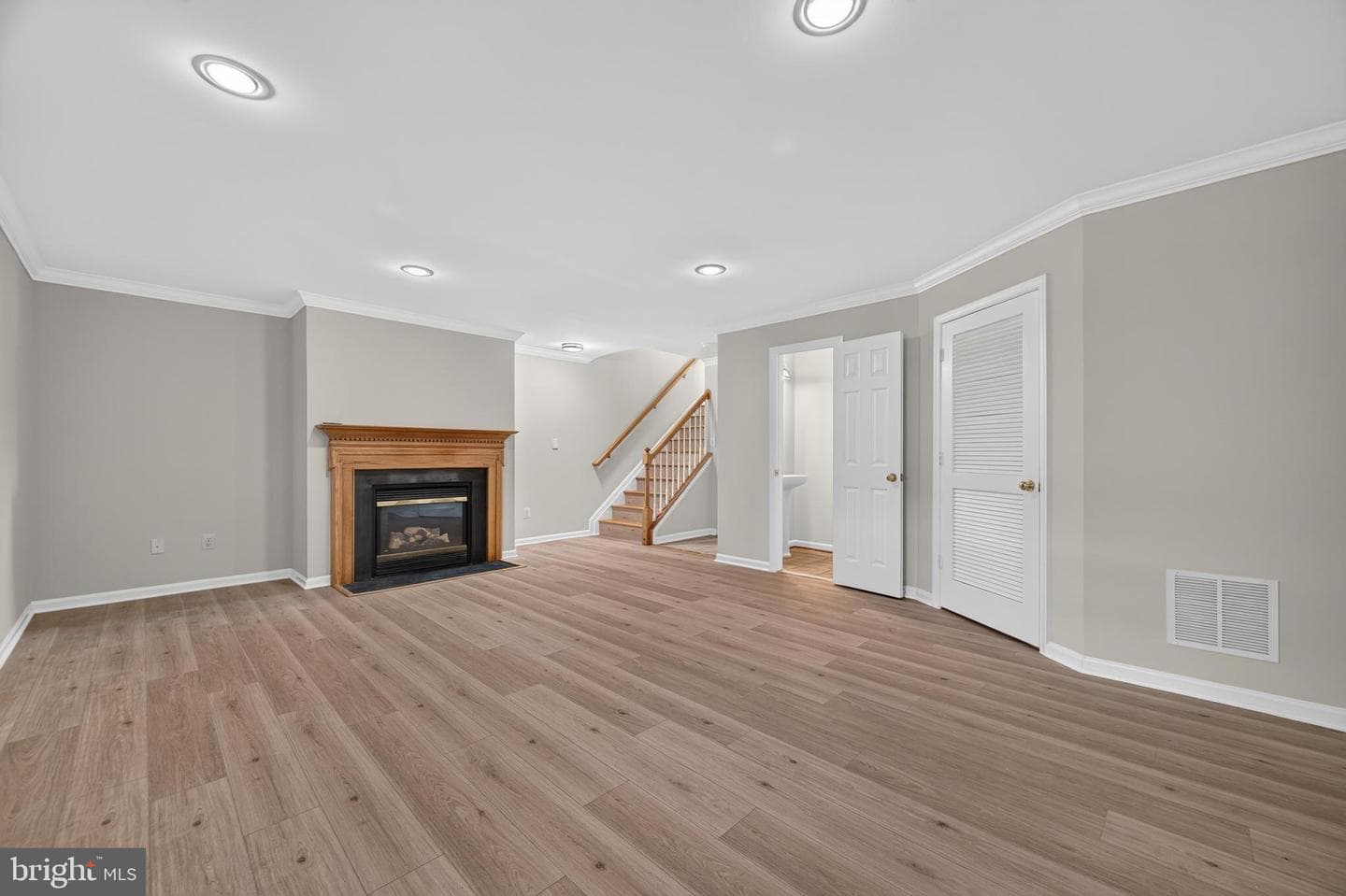 1199 Cambria Terrace NE photo 16