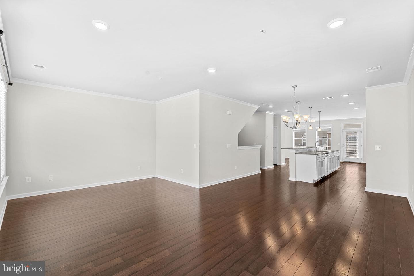 45137 Kincora Drive photo 8
