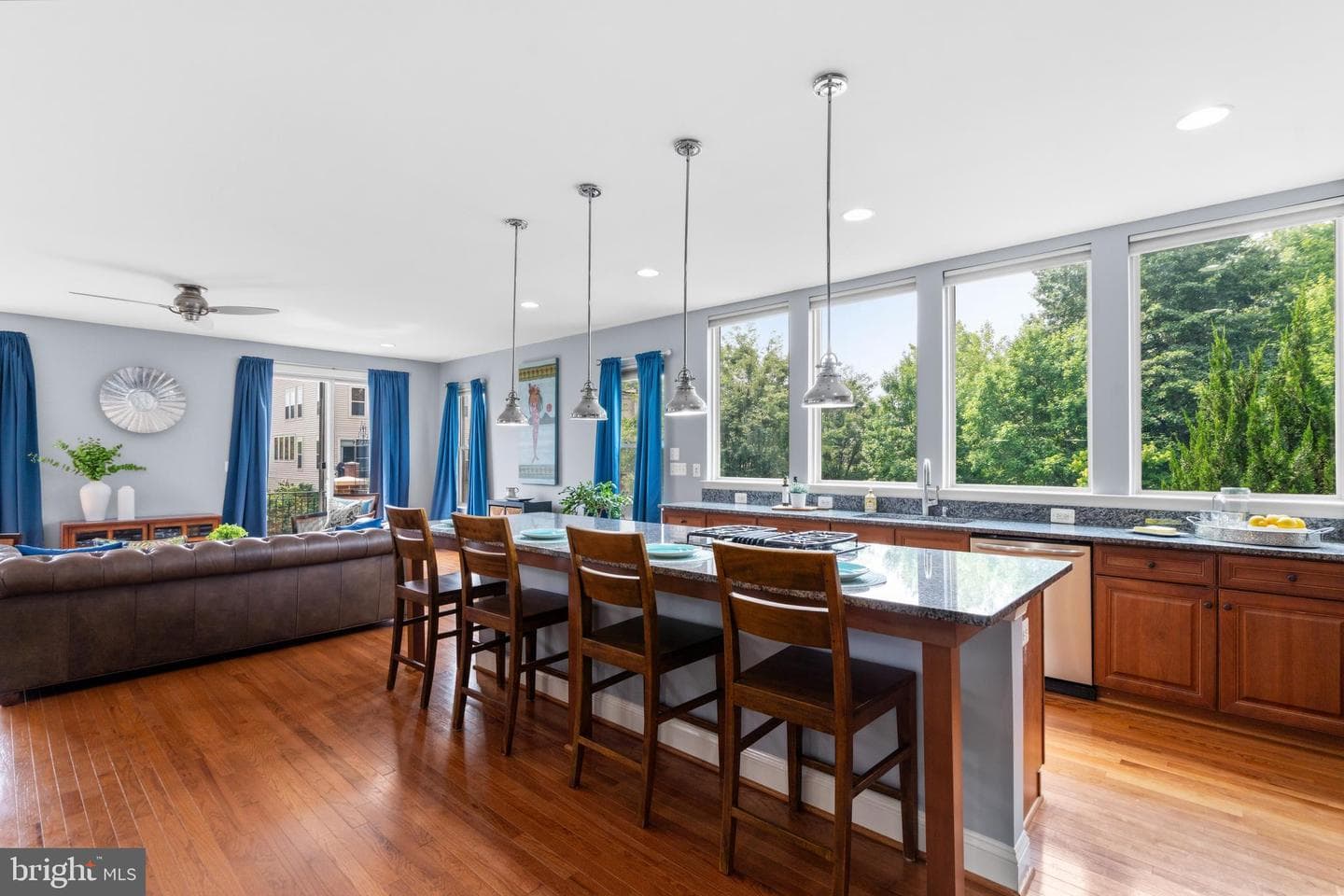 22792 Sagamore Square photo 14
