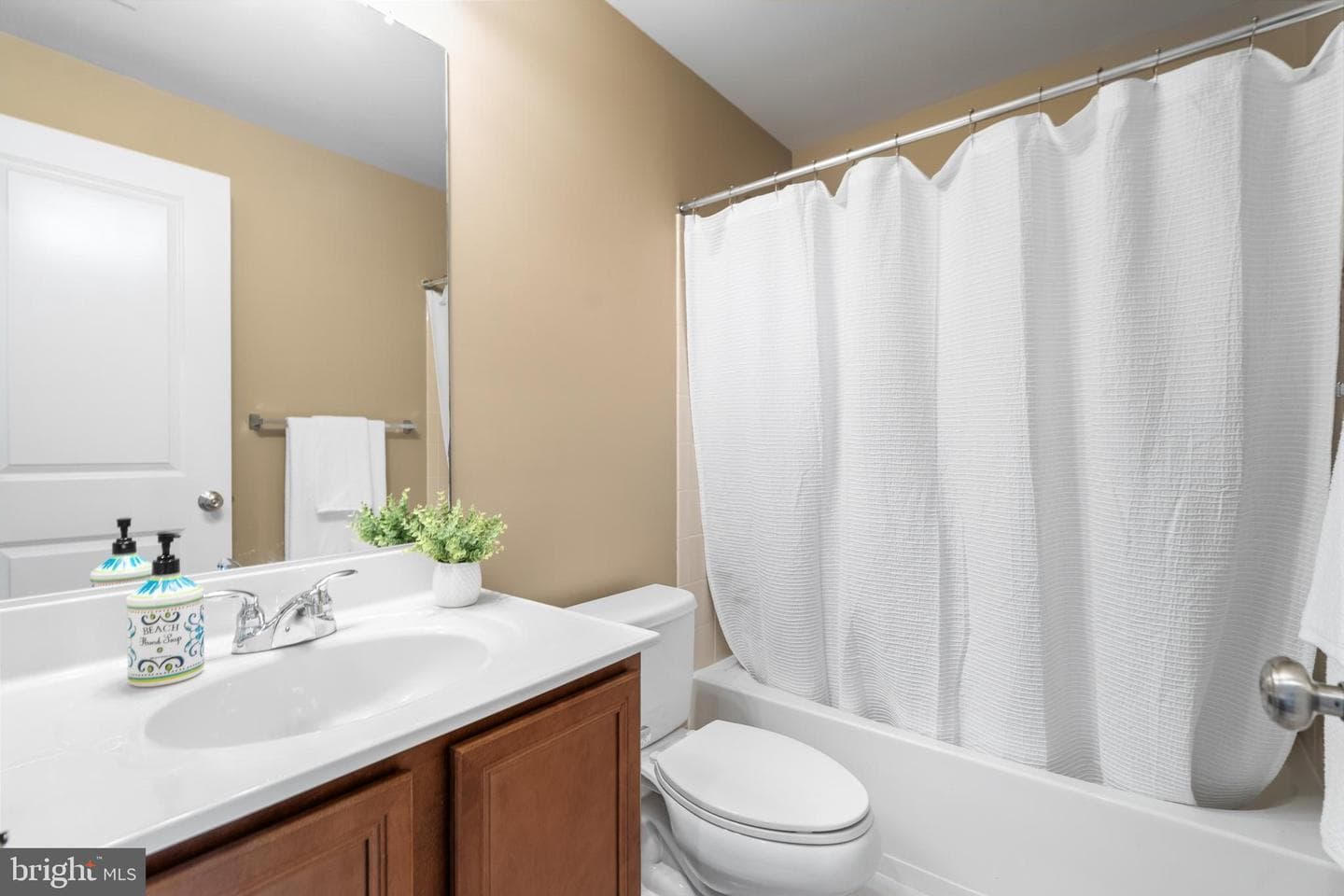 22792 Sagamore Square photo 31