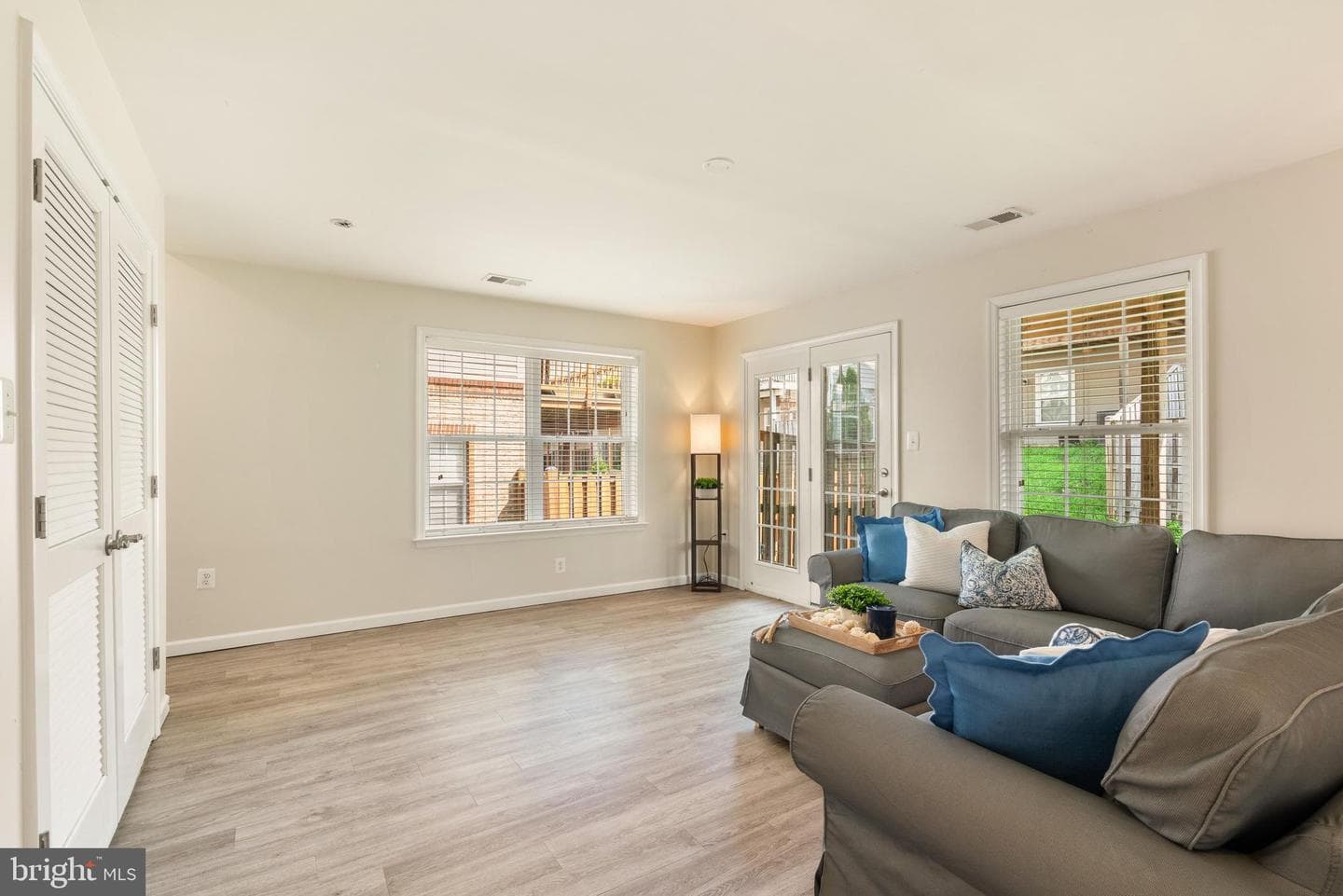 20911 Houseman Terrace photo 32