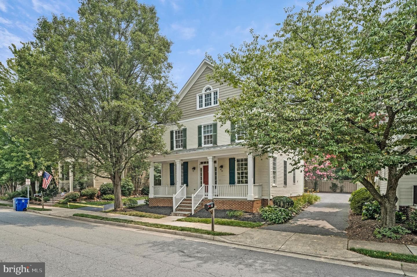 10 Memorial Drive NW photo 2