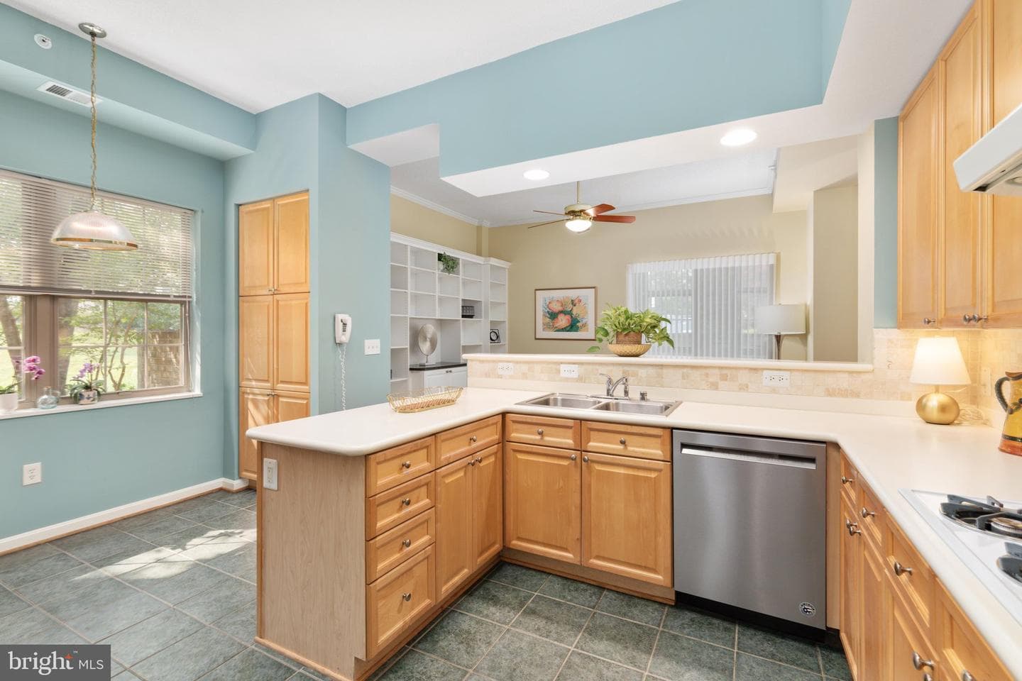 19370 Magnolia Grove Square #l04 photo 11