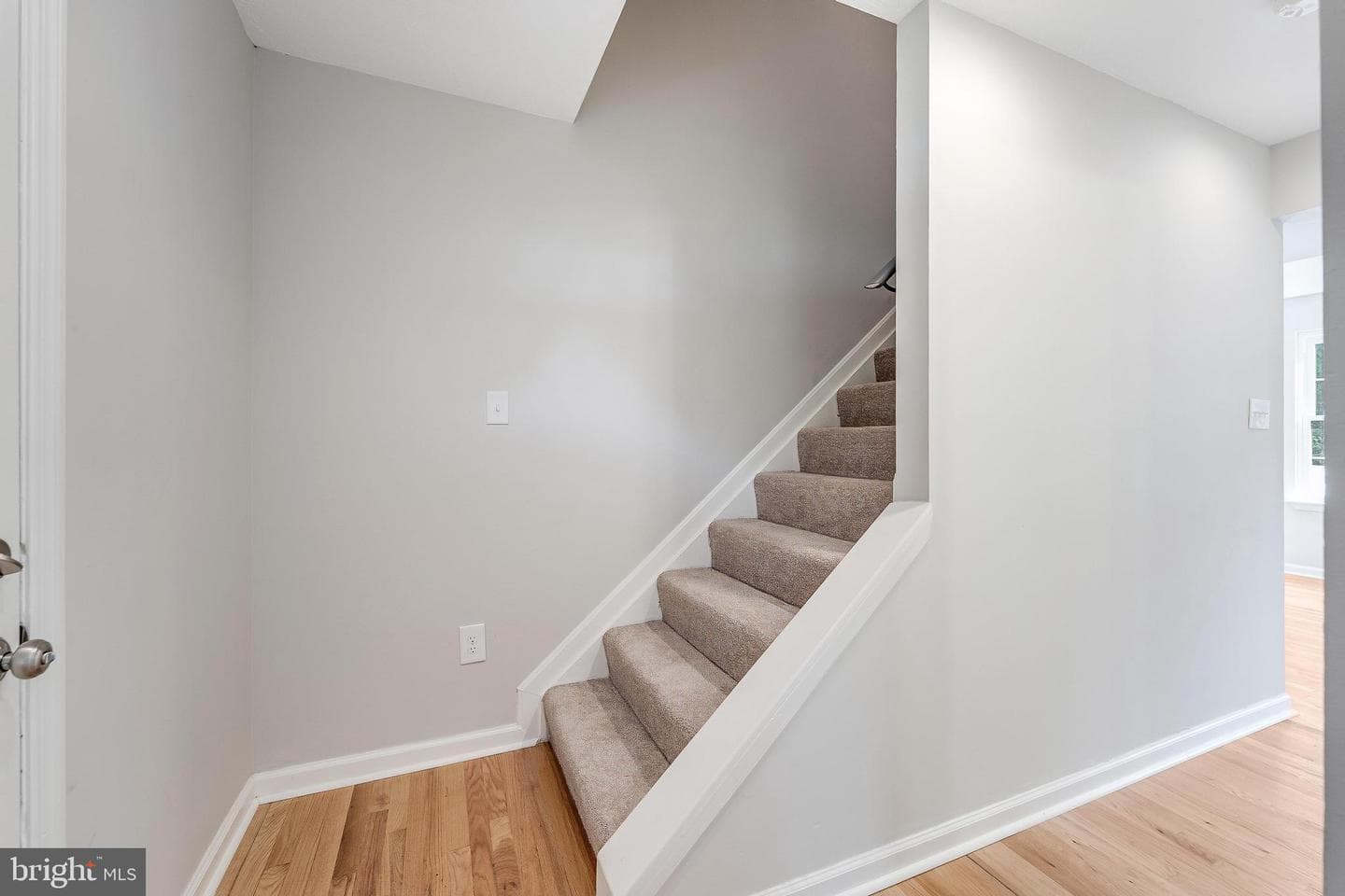 104 Magnolia Road photo 4