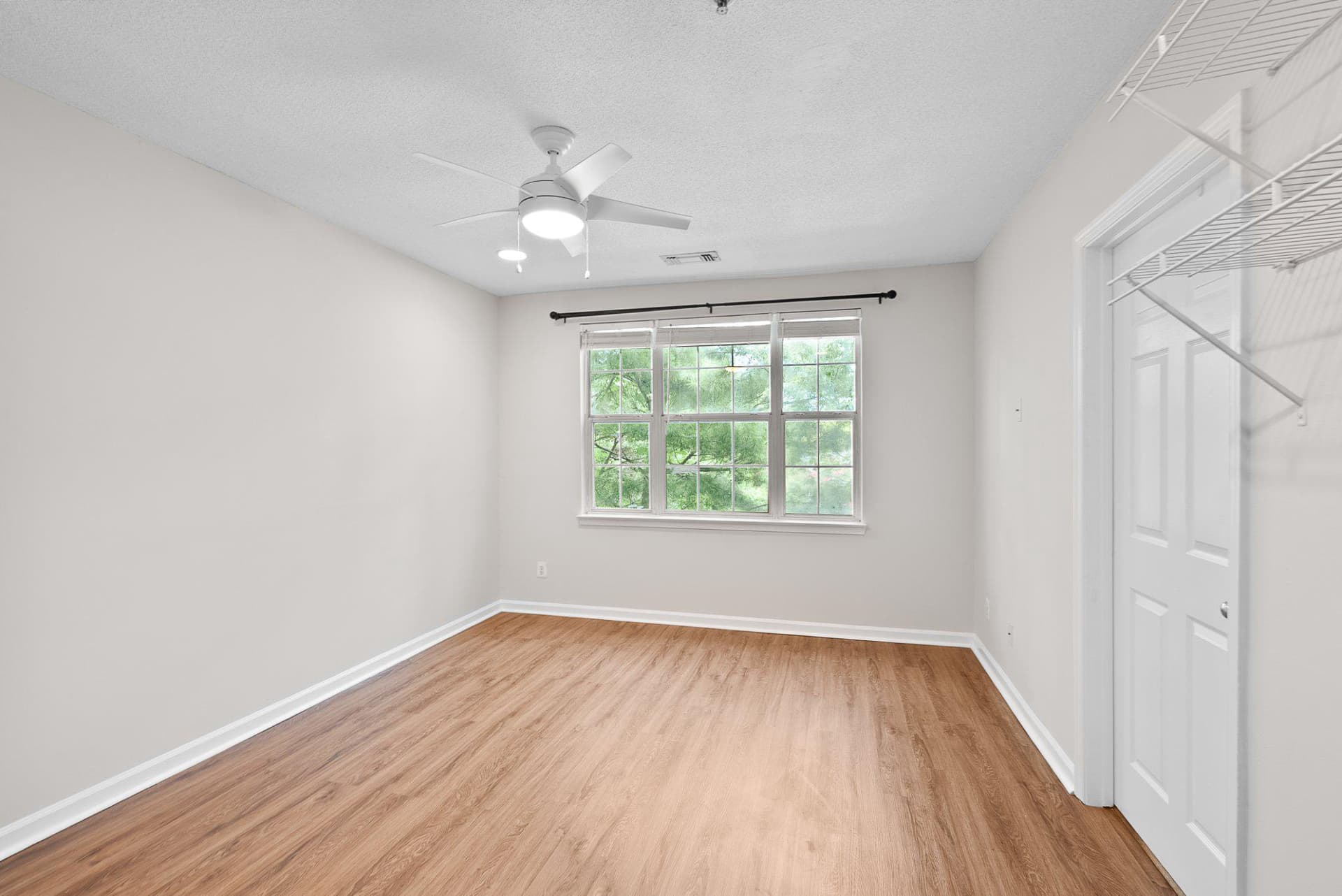 20322 Beechwood Terrace #301 photo 18