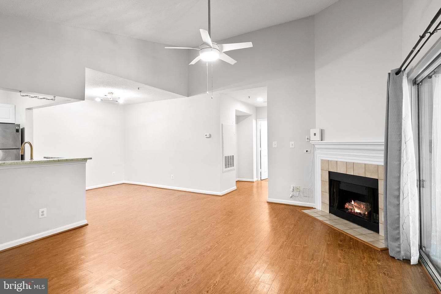 20322 Beechwood Terrace #301 photo 5