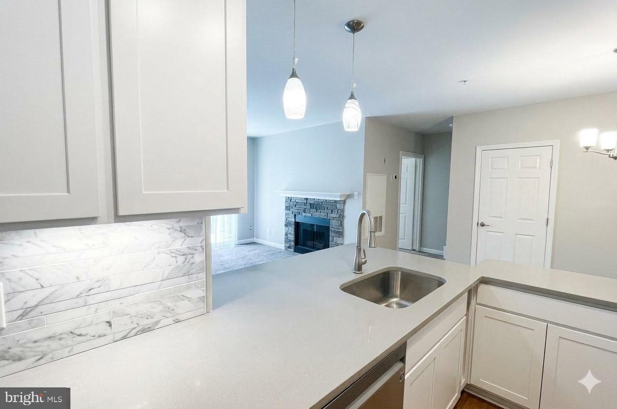 20290 Beechwood Terrace #103 photo 5