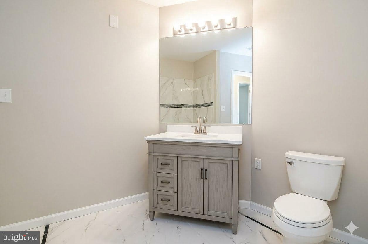 20290 Beechwood Terrace #103 photo 8